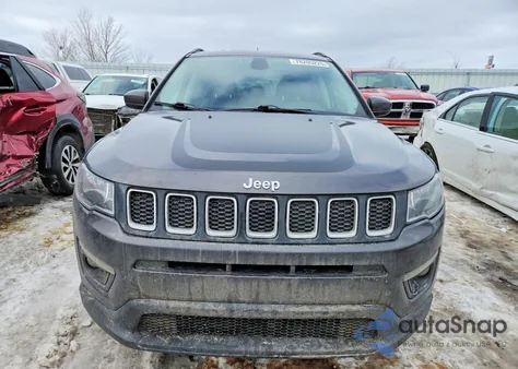 2019 Jeep Compass Latitude z USA, uszkodzony, nr VIN 3C4NJDBB0KT789278
